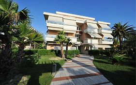 Residence Le Palme Grottammare Exterior photo