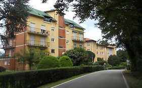 Terrazza Con Vista Grande Bed and Breakfast Laveno-Mombello Exterior photo