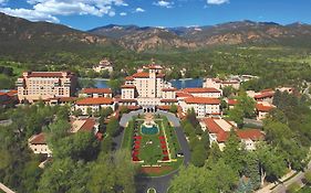 The Broadmoor Hotel Colorado Springs Exterior photo