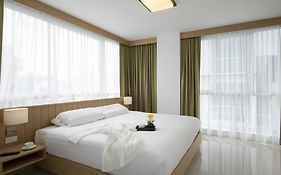 Modern Thai Suites Phuket Room photo