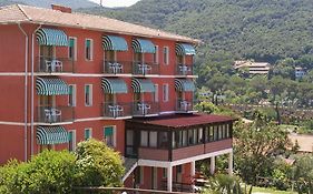 Hotel La Feluca Portoferraio Exterior photo