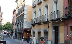 Hotel Hostal Xucar Madrid Exterior photo