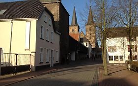 Hotel Am Meerturm Xanten Exterior photo