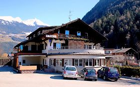 Gasthof Residence Brugghof & Erlhof Campo Tures Exterior photo