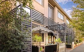 Birches Serviced Apartments Melbourne Exterior photo