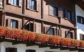 Hotel Edelweiss Courmayeur Exterior photo