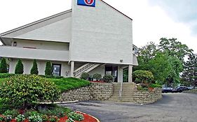 Motel 6-Cincinnati, OH - Central - Norwood Exterior photo