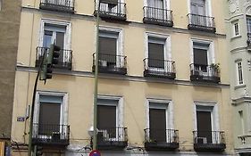 Hotel Hostal Rivera - Atocha Madrid Exterior photo