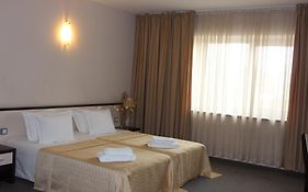 Kendros Hotel Plovdiv Room photo