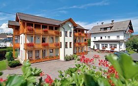 Hotel Gaestehaus Lutschounig Faak am See Exterior photo