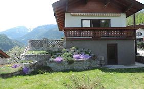 Indipendent House in Flattach Villa Exterior photo
