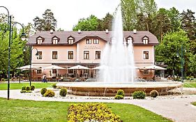 Hotel Crystal Sarajevo Exterior photo