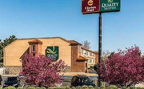 Clarion Hotel & Conference Center Colorado Springs Exterior photo