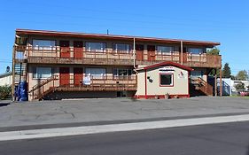 Bent Prop Inn And Hostel Of Alaska - Midtown Anchorage Exterior photo