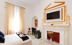 Queen Palace Suites Roma Exterior photo