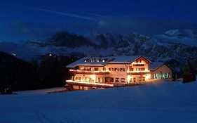 Hotel Sochers Club Selva di Val Gardena Exterior photo