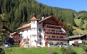 Hotel Garni Schenk Selva di Val Gardena Exterior photo