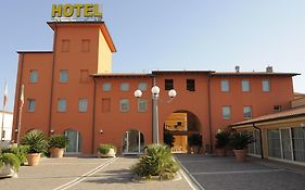 Hotel Plazza Porcari Exterior photo
