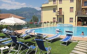 Hotel Garni Rosmari Brenzone sul Garda Exterior photo