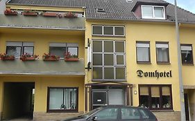 Domhotel Bed & Breakfast Schleswig Exterior photo