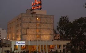 Lords Plaza Hotel Anklesvar Exterior photo