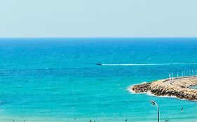 Luxury Apts 5-Min Walk To Gordon Beach By Sea N' Rent Appartamento Tel Aviv Exterior photo