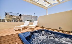 Amazing 4-Bedroom Sliema Town House With Jacuzzi Exterior photo