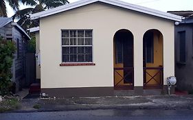 Darrel Cot Beachfront Cottage Saint Peter Exterior photo