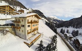 Hotel Garni Bellavista Arabba Exterior photo