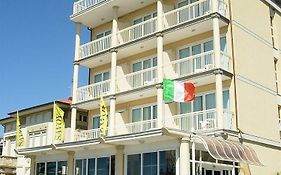 Savoy Hotel Marina di Pietrasanta Exterior photo
