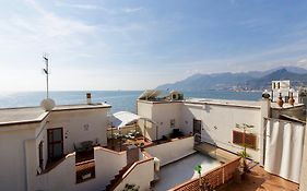 14 Leoni Bed and Breakfast Salerno Exterior photo