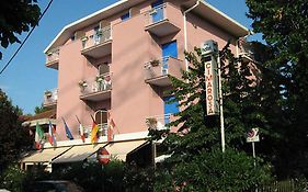 Hotel Cimarosa - Famiglie e Coppie Riccione Exterior photo