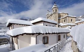 Hotel Il Lavatoio Dimora Storica Castel Di Sangro Exterior photo