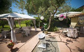 Maison Podere Bellarina Bed and Breakfast Sarzana Exterior photo