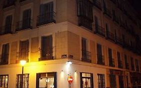 Hotel Hostal Castilla Madrid Exterior photo