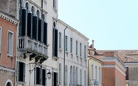 Hotel Riva De Biasio Venezia Exterior photo