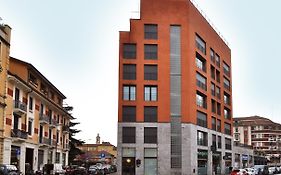 Bb Hotels Aparthotel Isola Milano Exterior photo