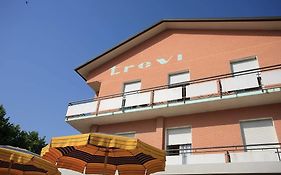 Hotel Trevi Cesenatico Exterior photo