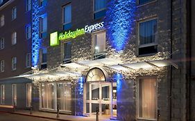 Holiday Inn Express Aberdeen City Centre Exterior photo