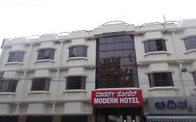 Modern Hotel Bangalore Exterior photo