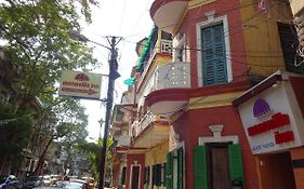 Monovilla Inn Calcutta  Exterior photo