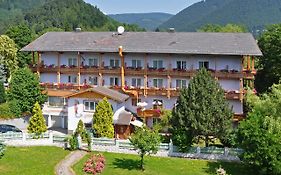 Wellnesshotel Paradiesquelle Puchberg am Schneeberg Exterior photo