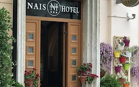 Hotel Nais Durrës Exterior photo
