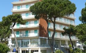 Hotel Sayonara Milano Marittima Exterior photo