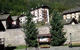 Hotel Pensione Genzianella Alagna Valsesia Exterior photo