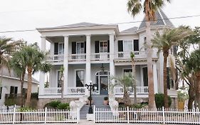 Carr Mansion Bed and Breakfast Galveston Exterior photo