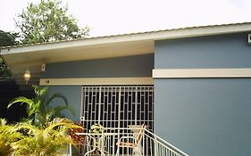 Shammah'S Bed & Breakfast Diego Martin Exterior photo