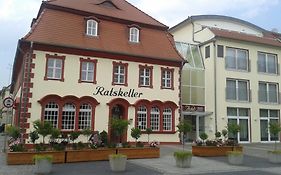 Garni-Hotel Zum Alten Ratskeller Vetschau Exterior photo