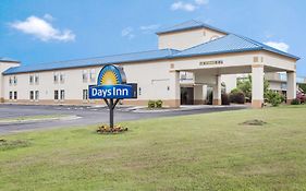 Days Inn By Wyndham Selma Exterior photo