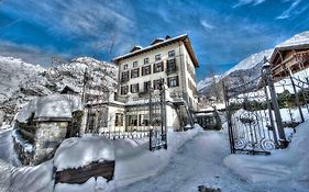 Villa Novecento Romantic Hotel - Estella Hotels Italia Courmayeur Exterior photo